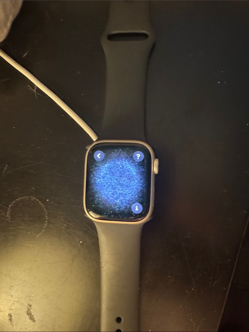 Apple Watch 40mm series 5 Smartwatch with Black Silicone Band - Unbranded